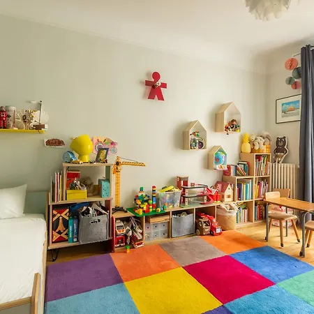 Veeve - Retro Chic In Petit Montrouge * Paris