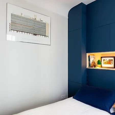 Veeve - Retro Chic In Petit Montrouge Apartment